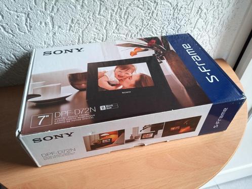 In een nette staat Sony S-Frame Digitale Fotolijst, Computers en Software, Monitoren, Zo goed als nieuw, 60 Hz of minder, Kantelbaar