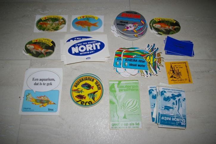 Heel veel verschillende stickers van merken, artiesten, WNF, Verzamelen, Stickers, Ophalen of Verzenden