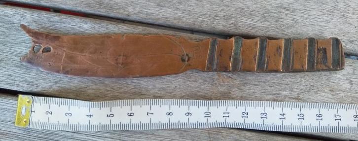 WO1 WW1 trench art brievenopener. rood koper, Verzamelen, Militaria | Algemeen, Overige soorten, Kunstobject, Overige gebieden