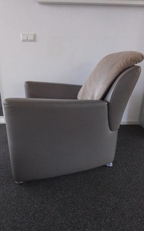 Leren fauteuil en hocker Fidamigo van Leolux, Huis en Inrichting, Fauteuils, Zo goed als nieuw, 75 tot 100 cm, Ophalen