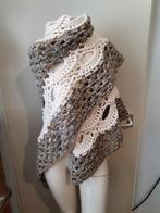 Grote stola ca. 160X160 cm, Kleding | Dames, Truien en Vesten, Ophalen of Verzenden, Gedragen, Maat 46/48 (XL) of groter