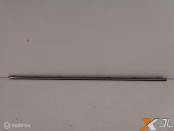 A1236900580 SIERLIJST LINKS VOORPORTIER NEW OLD STOCK beschikbaar voor biedingen