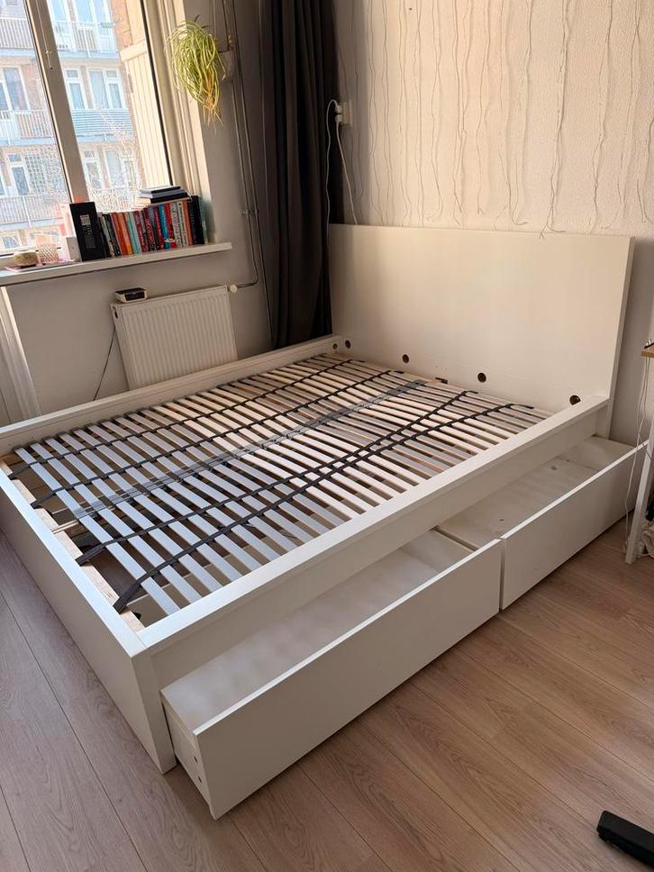 Ikea bed MALM met 4 bedlades, wit, 160x200 cm, Huis en Inrichting, Slaapkamer | Bedden, Zo goed als nieuw, Tweepersoons, 160 cm