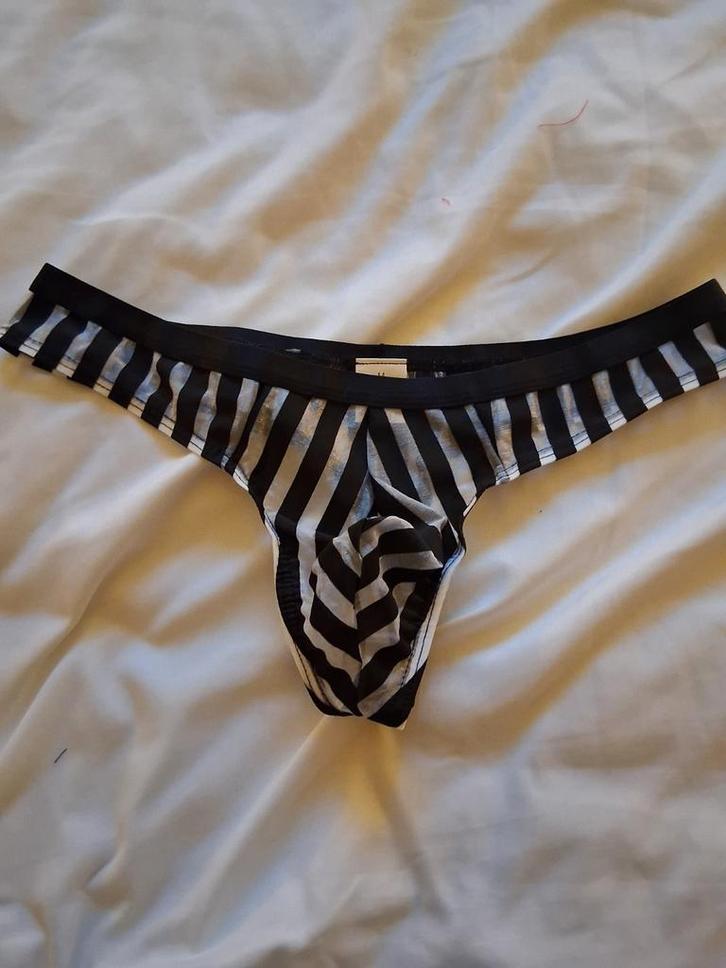 Leuke herenstring in 4 kleuren maat M., Kleding | Heren, Ondergoed, Overige typen, Overige kleuren, Ophalen of Verzenden