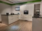 Mooie hoogglans gelakte keuken met ruime eet bar granieten b, Huis en Inrichting, Ophalen, Gebruikt, U-keuken, Wit