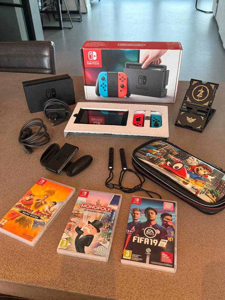 Nintendo Switch Compleet Pakket + 3 Games, Spelcomputers en Games, Games | Nintendo Switch, Zo goed als nieuw, Sport, 3 spelers of meer