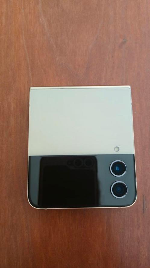 Samsung flip 4 zgan, Telecommunicatie, Mobiele telefoons | Samsung, Zo goed als nieuw, Galaxy Z Flip, 256 GB, Overige kleuren