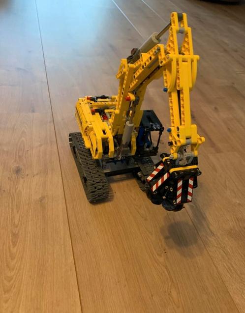 Lego technic 42006 grijp kraan/excavator, Kinderen en Baby's, Speelgoed | Duplo en Lego, Zo goed als nieuw, Ophalen of Verzenden