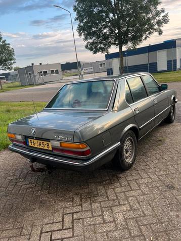 BMW 5-Serie 2.7 E 525 AUT K6 1986 Grijs beschikbaar voor biedingen