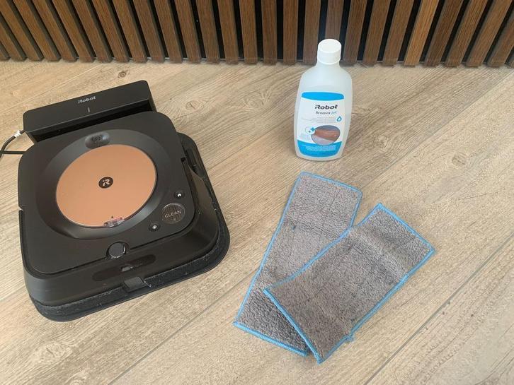 iRobot Braava Jet M6 (zwart) – zeer goede staat, Witgoed en Apparatuur, Stofzuigers, Zo goed als nieuw, Overige typen, Minder dan 1200 watt