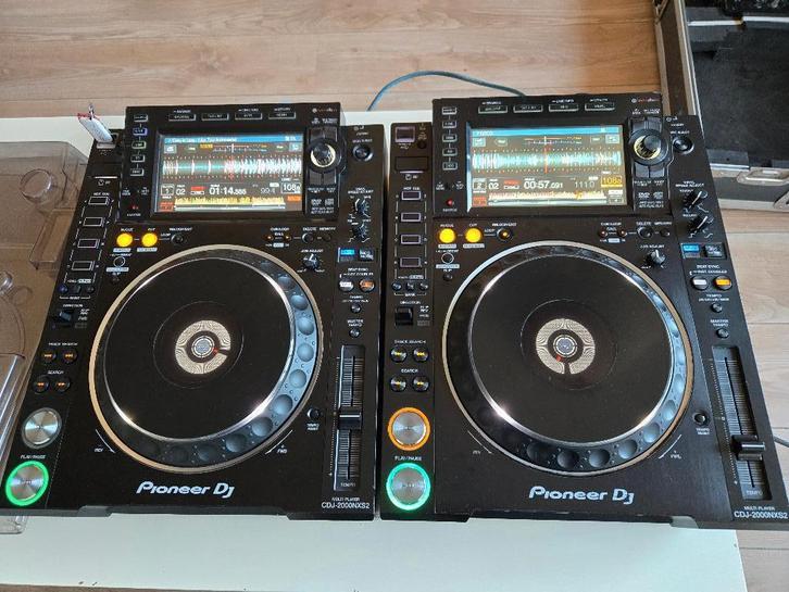Set CDJ2000nex2 met stofkap, Muziek en Instrumenten, Dj-sets en Draaitafels, Gebruikt, Draaitafel, Pioneer, Ophalen