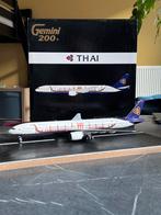Thai Boeing 777-300 Royal Barge 1:200 Gemini Jets, Ophalen of Verzenden, Zo goed als nieuw, Schaalmodel