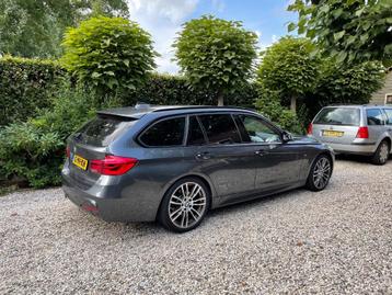 BMW 3 Serie Touring 325D M-pakket 2.0 AUT 12/2017 bomvol  beschikbaar voor biedingen