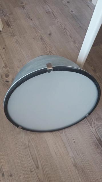 Industriële lamp  beschikbaar voor biedingen