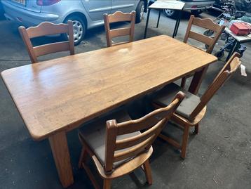 Eikenhout eettafel 5 stoelen beschikbaar voor biedingen