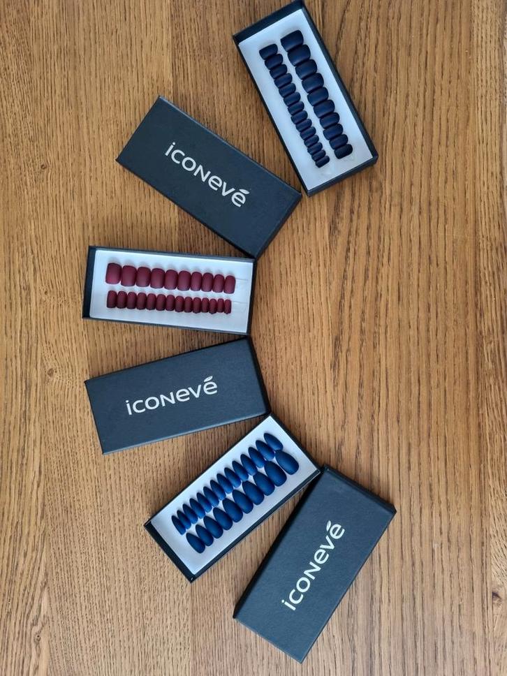 3 set iconevé herbruikbare press-on nagels, Sieraden, Tassen en Uiterlijk, Uiterlijk | Cosmetica en Make-up, Nieuw, Toebehoren