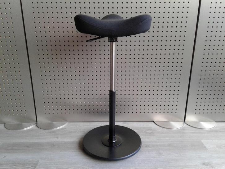 Variér (Stokke) Move (Medium) (Zwart/Zwart), Prachtig!, Huis en Inrichting, Bureaustoelen, Zo goed als nieuw, Bureaukruk, Zwart