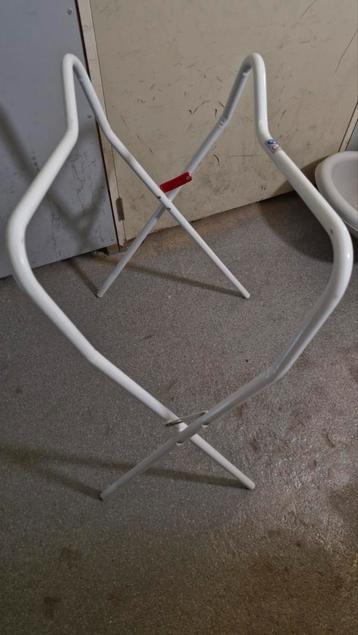 Standaard voor baby badje  beschikbaar voor biedingen