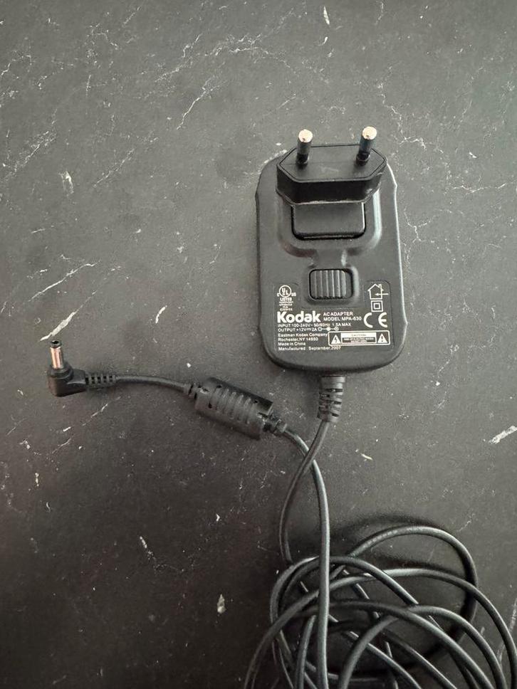 Kodak ac Adapter / oplader 100 - 240 V output 12V, Audio, Tv en Foto, Opladers, Zo goed als nieuw, Ophalen of Verzenden