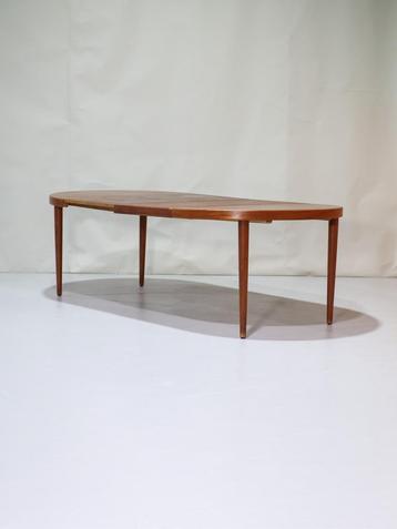 Ronde eettafel Kai Kristiansen uitschuifbaar Deens beschikbaar voor biedingen