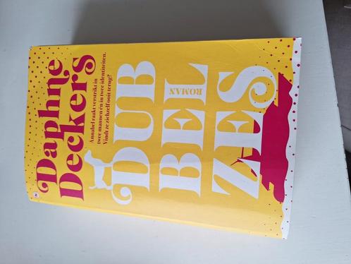 Daphne Deckers - Dubbel zes, Boeken, Literatuur, Zo goed als nieuw, Nederland, Ophalen of Verzenden