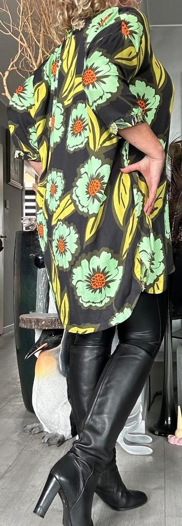 Eva & Claudi , kleurrijke oversized blouse , zgan, Kleding | Dames, Blouses en Tunieken, Zo goed als nieuw, Maat 42/44 (L), Overige kleuren