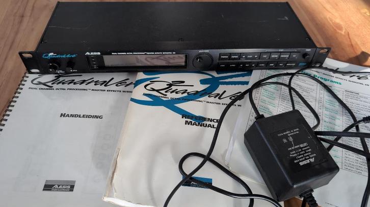 Alesis quadraverb 2, Muziek en Instrumenten, Effecten, Zo goed als nieuw, Chorus, Delay of Echo, Distortion, Overdrive of Fuzz