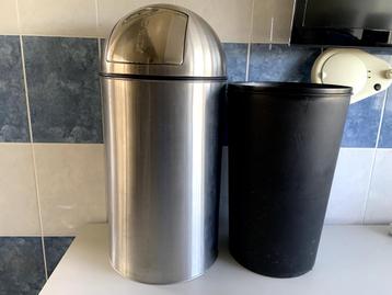 ROEST VRIJSTAAL PRULLENBAK MET PLASTIC BINNEN BAK beschikbaar voor biedingen