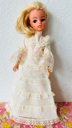 Vintage Barbie SINDY 2G 1007 Royal, Verzamelen, Ophalen of Verzenden, Kleertjes, Zo goed als nieuw
