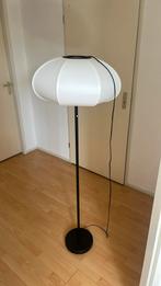 Witte lamp, Huis en Inrichting, Lampen | Vloerlampen, Ophalen of Verzenden, Zo goed als nieuw, Minder dan 100 cm
