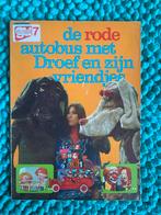De Rode Autobus met Droef - Tv-serie boek, Ophalen of Verzenden, Gebruikt, Tv, Overige typen