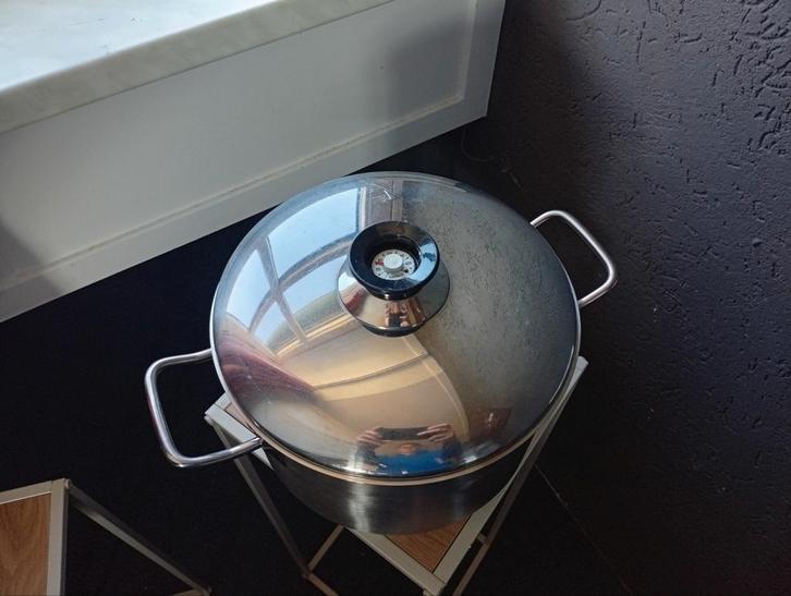 Sola Therm precision kookpan 5+ liter, Huis en Inrichting, Keuken | Potten en Pannen, Zo goed als nieuw, Kookpan of Snelkookpan