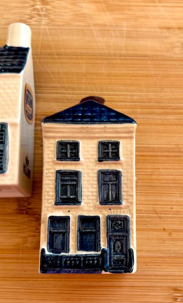 KLM huisje Rynbende oud nr 26 Delfts blauw, Verzamelen, KLM Huisjes, Zo goed als nieuw, 21 t/m 40, Ophalen of Verzenden