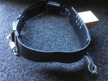 T.V.  Camera kabel riem beschikbaar voor biedingen