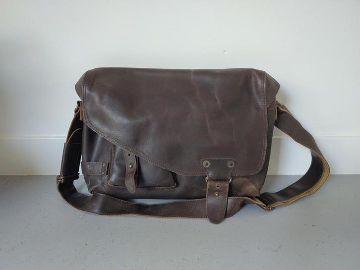 Leren tas van Aunts & Uncles, Sieraden, Tassen en Uiterlijk, Tassen | Rugtassen, Gebruikt, Overige merken, 25 tot 40 cm, 30 tot 45 cm