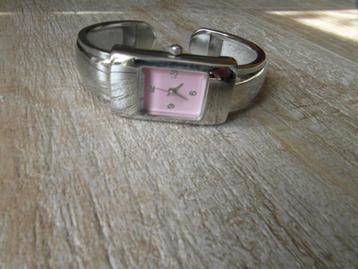 horloge van flexibel metaal, roze wijzerplaat beschikbaar voor biedingen