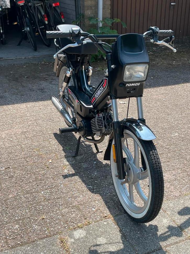 Tomos 50cc Volledig Gerestaureerd - Bijna Nieuwstaat!, Fietsen en Brommers, Brommers | Tomos, Zo goed als nieuw, Quadro, Maximaal 45 km/u