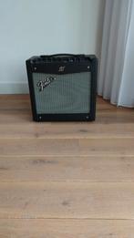 Fender Mustang I V.2 amp, 20 W. met 24 effecten, als nieuw!, Muziek en Instrumenten, Ophalen of Verzenden, Zo goed als nieuw, Gitaar