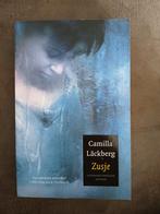 Camilla Läckberg - Zusje, Ophalen of Verzenden, Zo goed als nieuw, Camilla Läckberg, Nederland