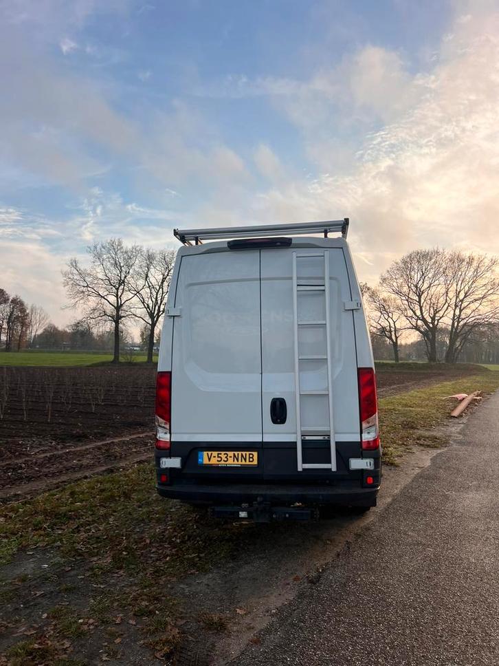 Iveco Daily 35C16 2.3D 114KW 2016 Wit, Auto's, Bestelauto's, Particulier, Iveco, Diesel, Euro 6, Automaat, Geïmporteerd, Wit, Grijs
