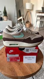 Nike Air Max 1 Crepe Brown (2022) EU 40.5 nieuw, Kleding | Heren, Ophalen of Verzenden, Bruin