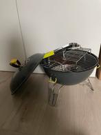 Kleine houtskool Barbecue - Landmann, Tuin en Terras, Houtskoolbarbecues, Ophalen of Verzenden, Zo goed als nieuw, Landmann, Met accessoires