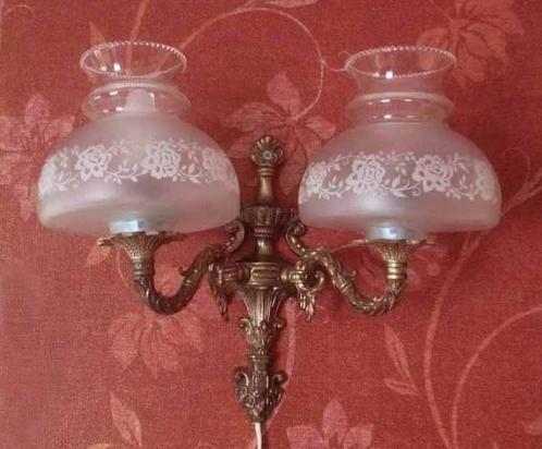 2 Arms brocante wandlamp antiek koper barok goud, glazen, Huis en Inrichting, Lampen | Wandlampen, Gebruikt, Overige materialen