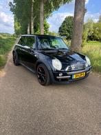 Mini 1.4 D ONE 2006 Zwart - JCW INTERIEUR, Auto's, Mini, 4 cilinders, 4 stoelen, Zwart, 1364 cc