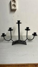 2 stuks Ijzeren Zwarte Vijfarmige Kandelaars, Ophalen of Verzenden, Gebruikt, Metaal, 25 tot 50 cm
