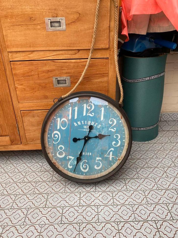 Vintage Wandklok - Antiek Look, Huis en Inrichting, Woonaccessoires | Klokken, Zo goed als nieuw, Wandklok, Analoog, Ophalen