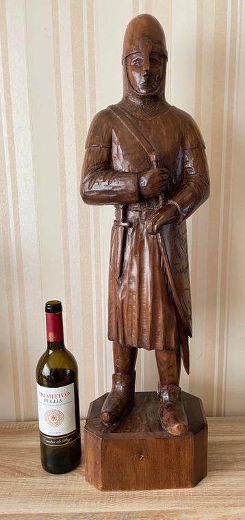Grote kunstzinnige houtsculptuur, Vlaamse ridder, 77 cm! beschikbaar voor biedingen