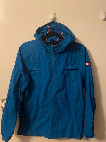 Tommy hilfiger jas maat 164 beschikbaar voor biedingen