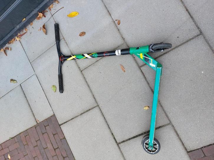 dominator stunt step te koop, Fietsen en Brommers, Steps, Gebruikt, Overige typen, Ophalen