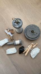 Houten klossen, kant, brocante, Ophalen of Verzenden, Gebruikt, Kant
